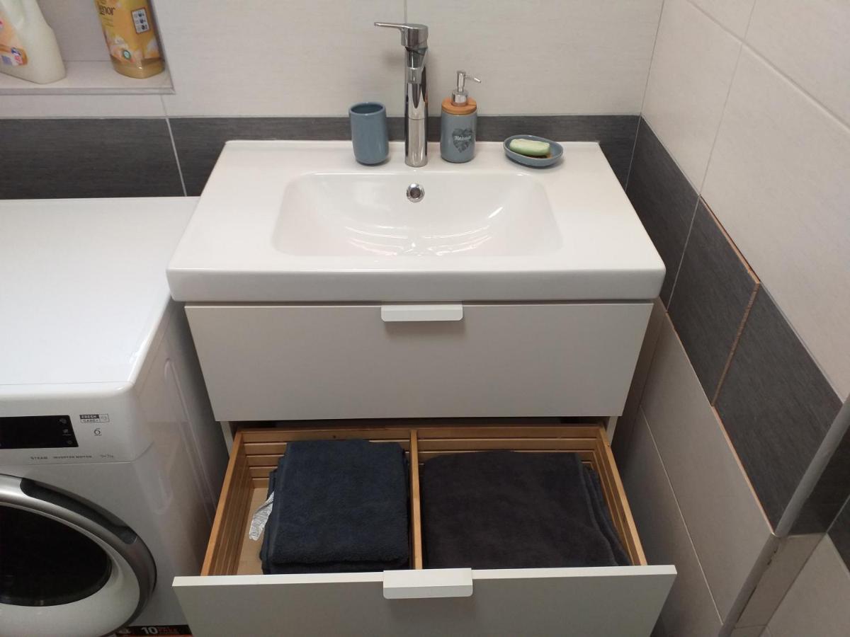 Apartman Banska Bystrica Fortnicka מראה חיצוני תמונה